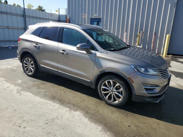 Фото 4 с аукциона – 2017 LINCOLN MKC SELECT с VIN 5LMCJ2C9XHUL21928