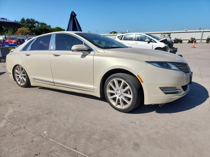 Photo 4 from auction – 2016 LINCOLN MKZ with VIN 3LN6L2G92GR621683