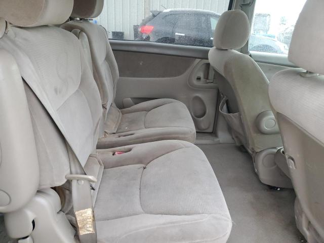 Photo 11 from auction – 2004 TOYOTA SIENNA CE with VIN 5TDZA23C44S013102
