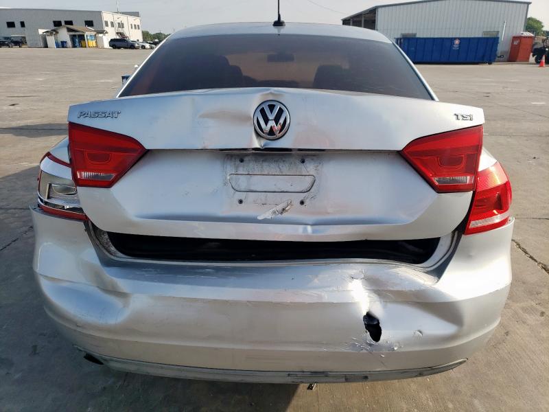Photo 6 from auction – 2015 VOLKSWAGEN PASSAT S with VIN 1VWAT7A37FC020019