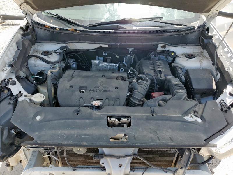 صورة رقم 12 من المزاد - 2015 MITSUBISHI OUTLANDER مع VIN 4A4AP3AU6FE008613