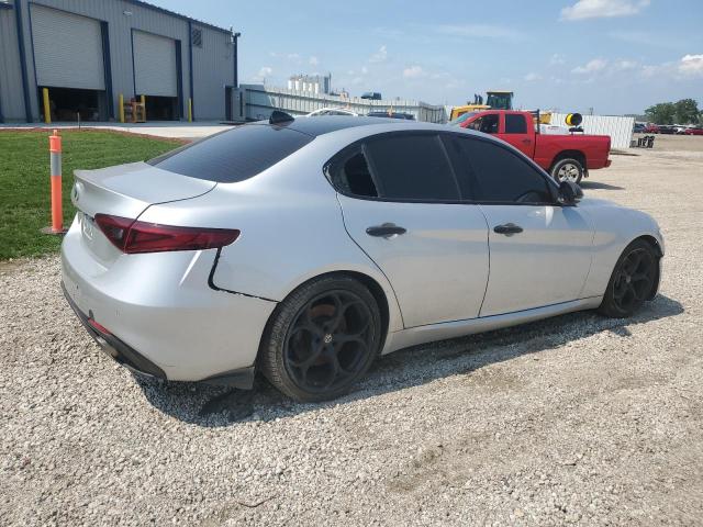 Photo 3 from auction – 2017 ALFA ROMEO GIULIA TI with VIN ZARFAECN2H7544570