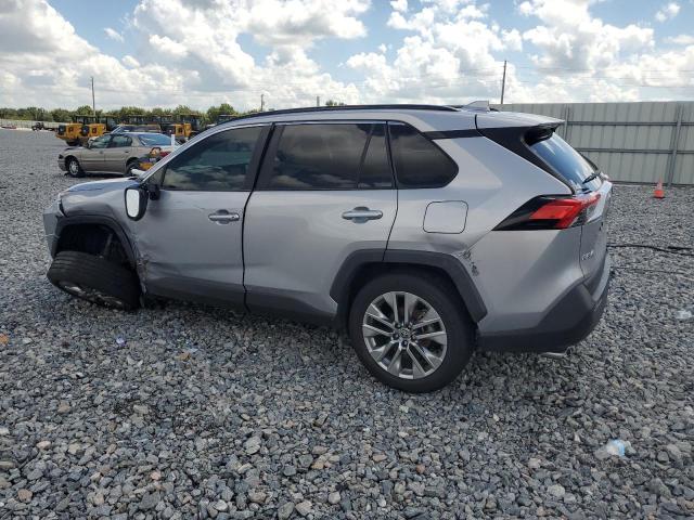 Photo 2 from auction – 2021 TOYOTA RAV4 XLE P with VIN JTMC1RFVXMD066152
