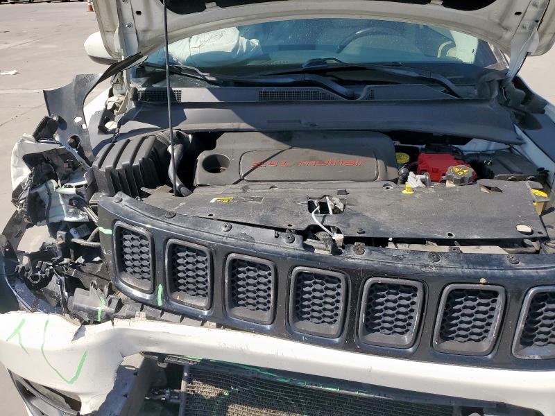 Photo 12 from auction – 2019 JEEP COMPASS LA with VIN 3C4NJCBB5KT726090