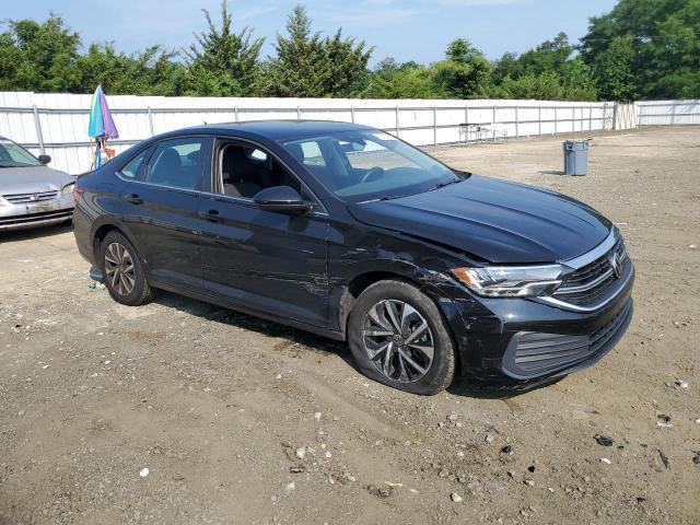 Photo 4 from auction – 2022 VOLKSWAGEN JETTA with VIN 3VWCM7BU6NM033600