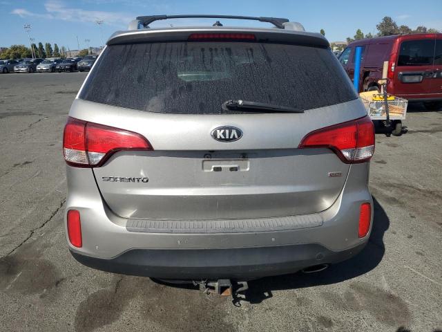 Photo 6 from auction – 2014 KIA SORENTO LX with VIN 5XYKTDA65EG482329