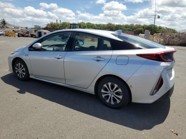 Photo 2 from auction – 2020 TOYOTA PRIUS PRIM with VIN JTDKARFP3L3155594