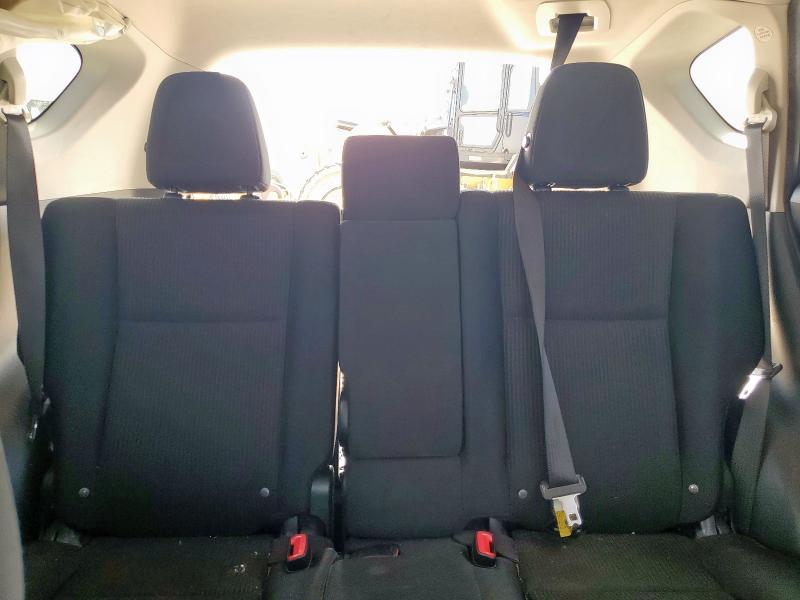 Photo 10 from auction – 2015 TOYOTA RAV4 LE with VIN JTMZFREV2FJ056104
