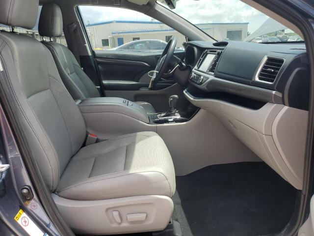 Photo 7 from auction – 2019 TOYOTA HIGHLANDER with VIN 5TDDZRFH8KS923237