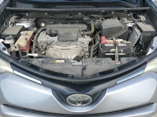Photo 12 from auction – 2018 TOYOTA RAV4 LE with VIN JTMBFREV3JD254327