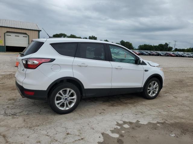Photo 3 from auction – 2017 FORD ESCAPE SE with VIN 1FMCU0GD0HUB16292