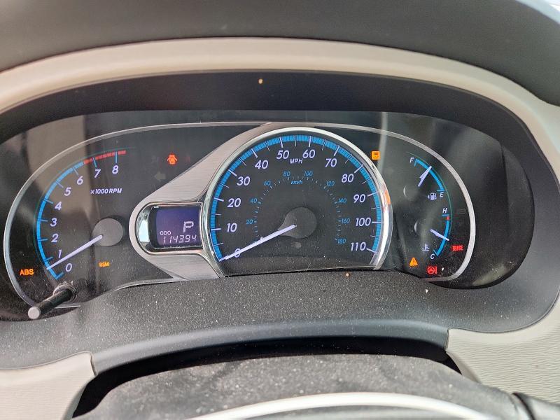 Photo 9 from auction – 2014 TOYOTA SIENNA XLE with VIN 5TDYK3DC9ES430309