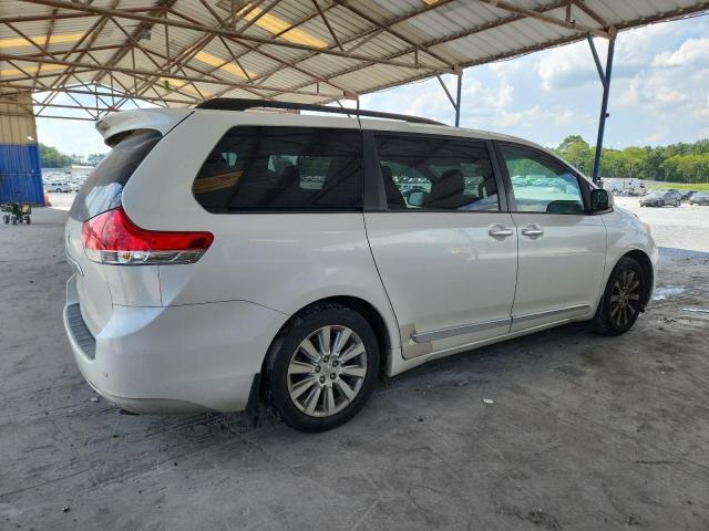 Photo 3 from auction – 2011 TOYOTA SIENNA XLE with VIN 5TDYK3DC0BS003886