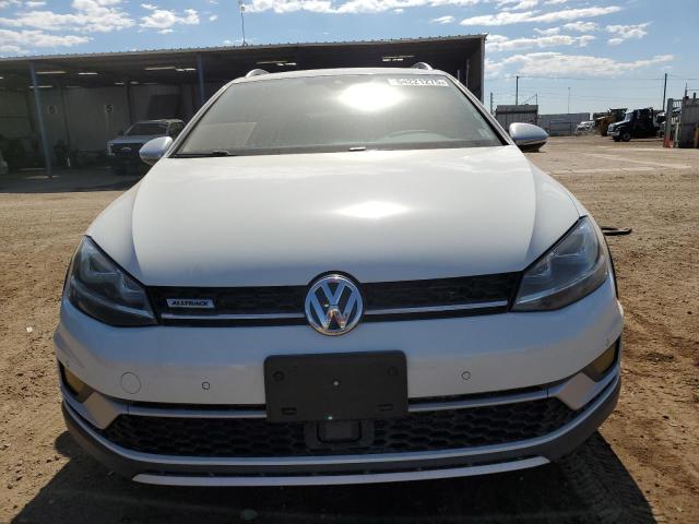 Photo 5 from auction – 2017 VOLKSWAGEN GOLF ALLTR with VIN 3VWH17AU7HM528909