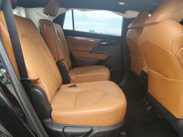 Photo 11 from auction – 2021 TOYOTA HIGHLANDER with VIN 5TDEBRCH8MS025754