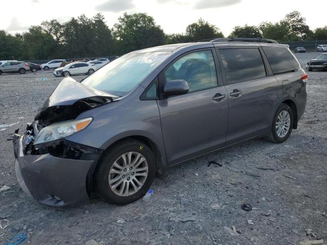 TOYOTA SIENNA XLE 2011 with VIN 5TDYK3DC4BS064884 - Photo from auction