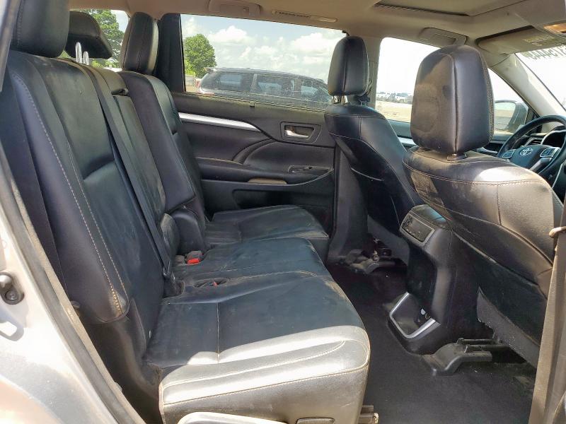 Photo 11 from auction – 2016 TOYOTA HIGHLANDER with VIN 5TDKKRFH4GS158482