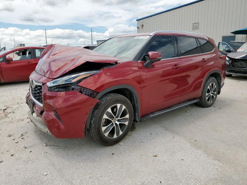 TOYOTA HIGHLANDER 2021 with VIN 5TDGZRAHXMS049707 - Photo from auction