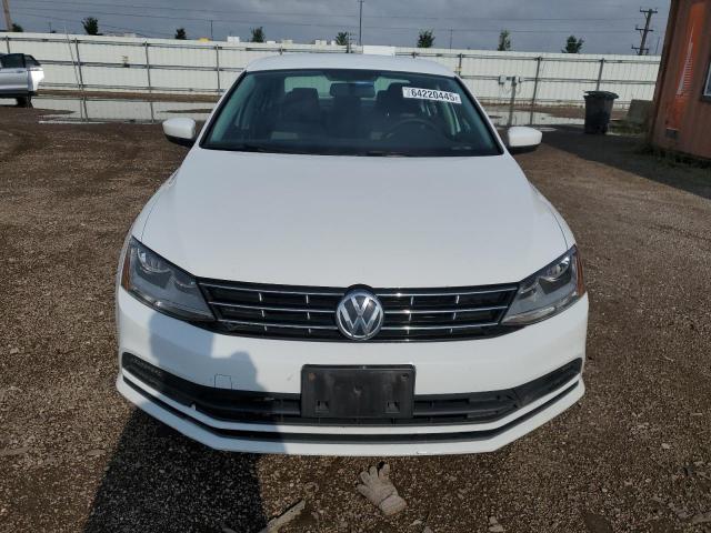 Photo 5 from auction – 2018 VOLKSWAGEN JETTA S with VIN 3VW2B7AJ8JM263495