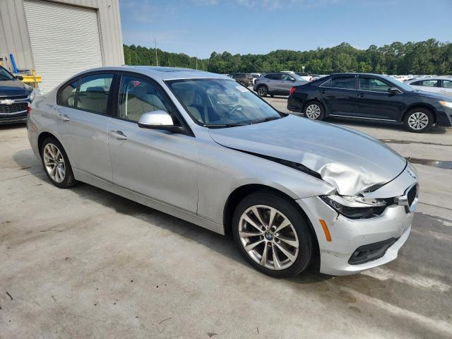 Photo 4 from auction – 2017 BMW 320 I with VIN WBA8E1G34HNU17837
