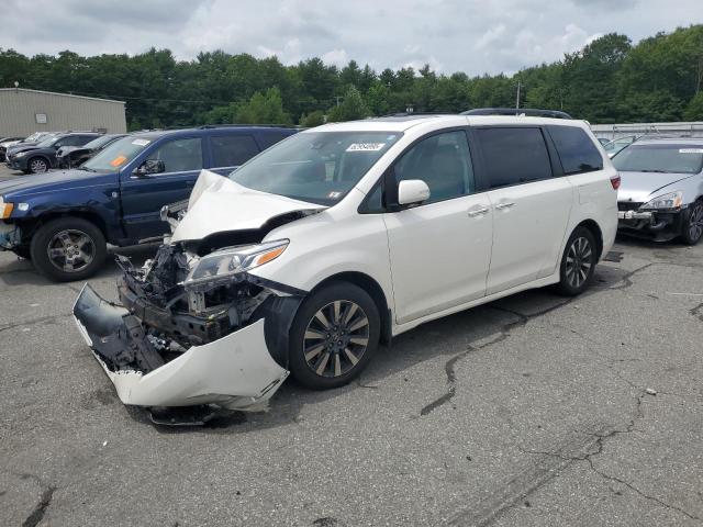 TOYOTA SIENNA XLE 2018 with VIN 5TDDZ3DC2JS192436 - Photo from auction