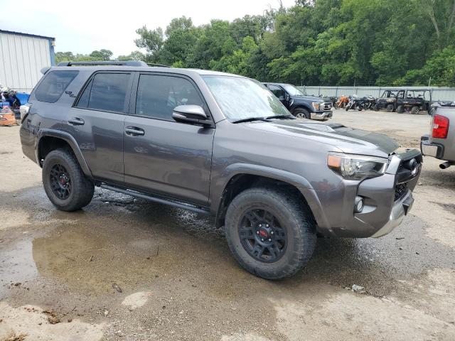 Photo 4 from auction – 2019 TOYOTA 4RUNNER TR with VIN JTEBU5JRXK5611386