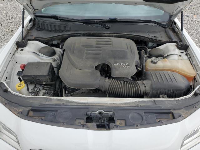Photo 11 from auction – 2016 CHRYSLER 300 LIMITE with VIN 2C3CCAAG1GH295531