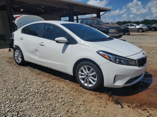 Photo 4 from auction – 2017 KIA FORTE LX with VIN 3KPFL4A73HE063858