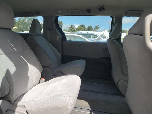 Photo 11 from auction – 2017 TOYOTA SIENNA with VIN 5TDZZ3DC4HS813207