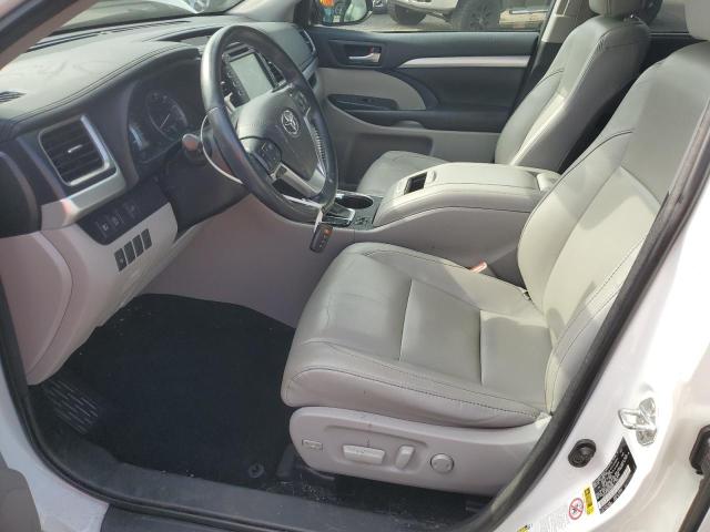 Photo 7 from auction – 2018 TOYOTA HIGHLANDER with VIN 5TDJZRFH6JS812607