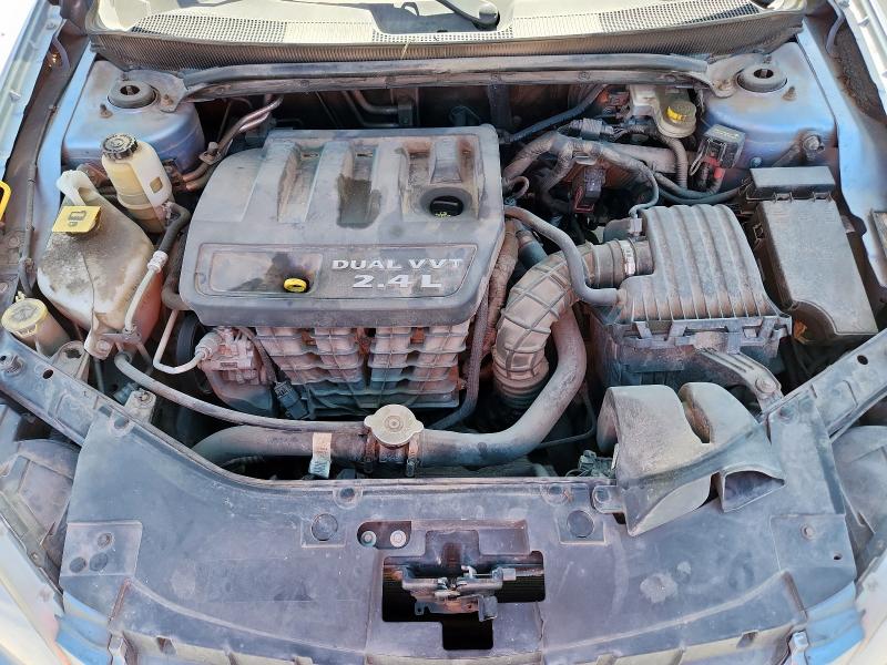 Photo 11 from auction – 2013 CHRYSLER 200 TOURIN with VIN 1C3BCBEBXDN526946