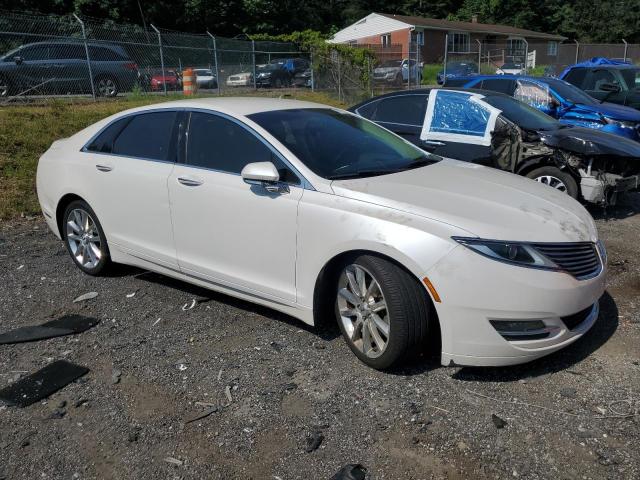 Photo 4 from auction – 2016 LINCOLN MKZ with VIN 3LN6L2G97GR610825
