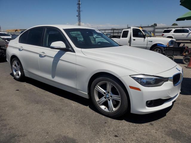 Photo 4 from auction – 2014 BMW 320 I with VIN WBA3B1C52EK130665