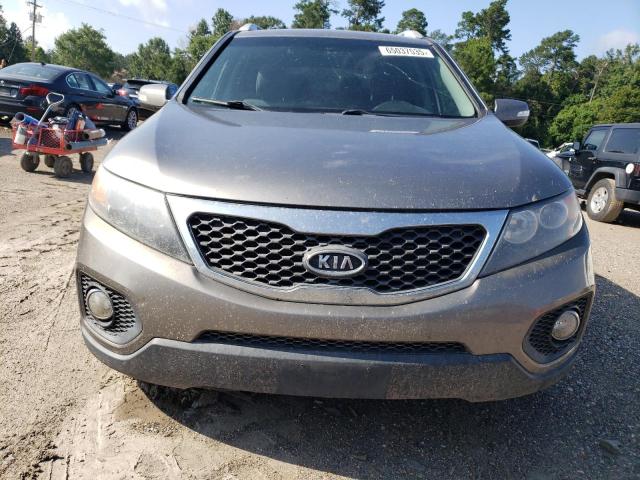 Photo 5 from auction – 2013 KIA SORENTO LX with VIN 5XYKTDA28DG411735
