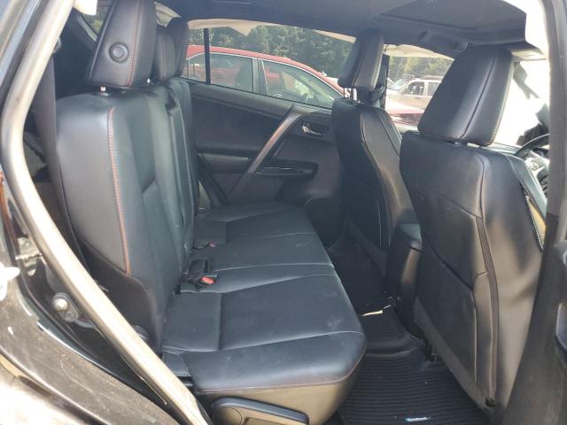 Photo 11 from auction – 2018 TOYOTA RAV4 SE with VIN 2T3JFREV4JW762174