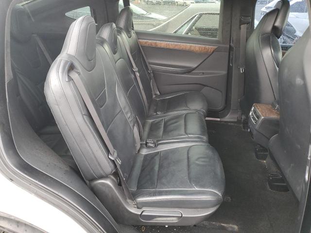 Photo 11 from auction – 2017 TESLA MODEL X with VIN 5YJXCAE28HF054052