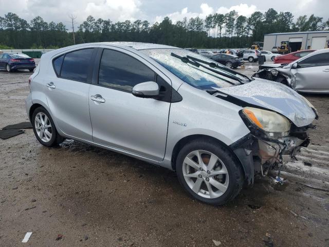 Photo 4 from auction – 2013 TOYOTA PRIUS C with VIN JTDKDTB35D1053587