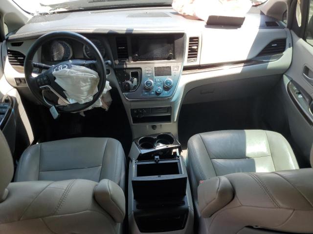 Photo 8 from auction – 2017 TOYOTA SIENNA XLE with VIN 5TDYZ3DC7HS888334