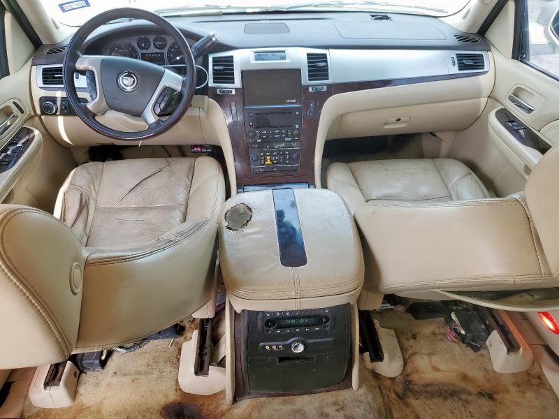 Снимка 8 от търг – 2007 CADILLAC ESCALADE E с VIN 1GYFK66817R411623