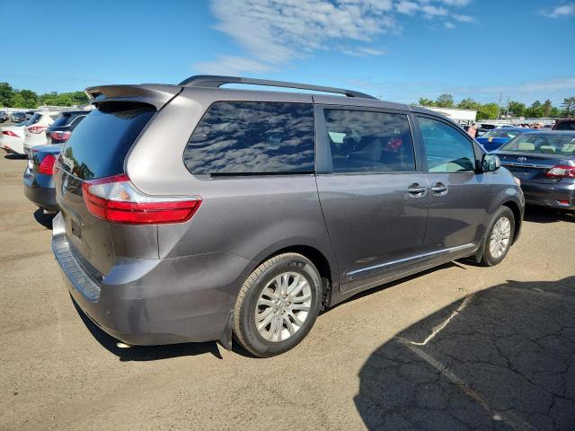 Photo 3 from auction – 2015 TOYOTA SIENNA XLE with VIN 5TDYK3DC7FS653725