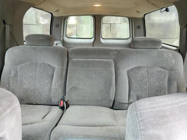 Photo 10 from auction – 2001 CHEVROLET SUBURBAN K with VIN 3GNFK16T41G188649