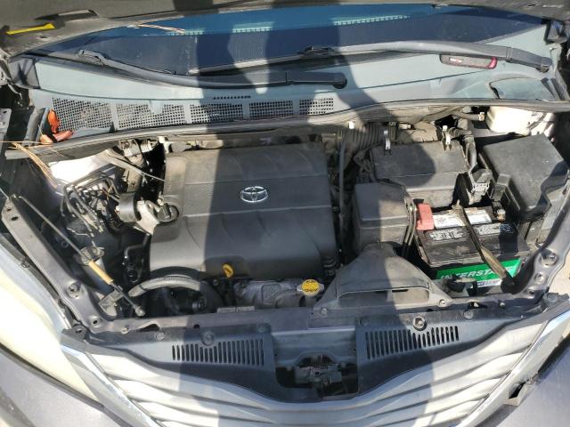 Photo 12 from auction – 2012 TOYOTA SIENNA XLE with VIN 5TDYK3DC7CS220997