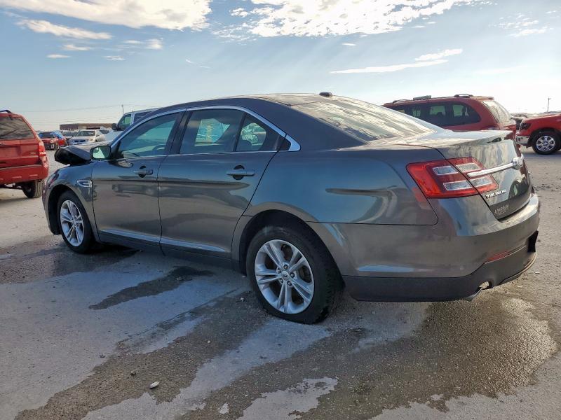 Photo 2 from auction – 2018 FORD TAURUS SEL with VIN 1FAHP2E85JG136776