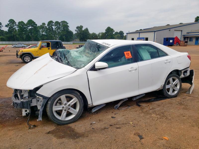 TOYOTA CAMRY L 2014 with VIN 4T1BF1FK1EU431433 - Photo from auction