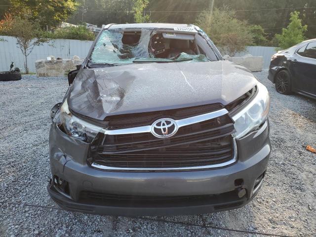 Photo 5 from auction – 2016 TOYOTA HIGHLANDER with VIN 5TDJKRFHXGS336181