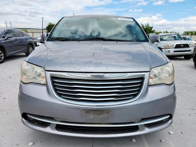 Photo 5 from auction – 2014 CHRYSLER TOWN & COU with VIN 2C4RC1BG0ER317756