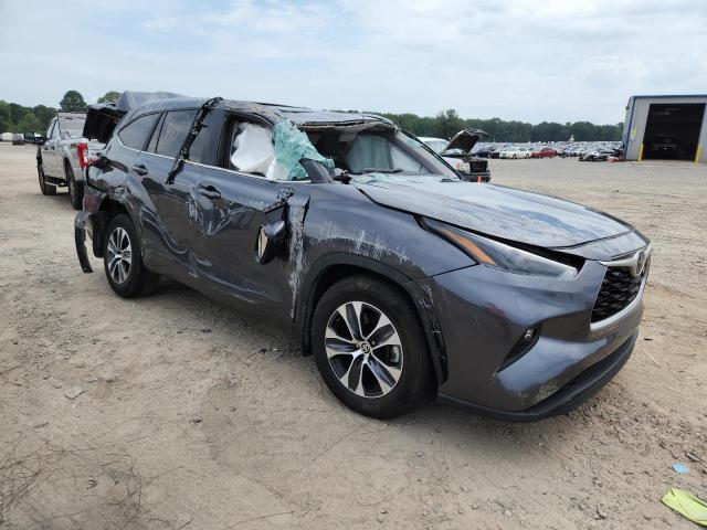 Photo 4 from auction – 2023 TOYOTA HIGHLANDER with VIN 5TDKDRAH1PS024983
