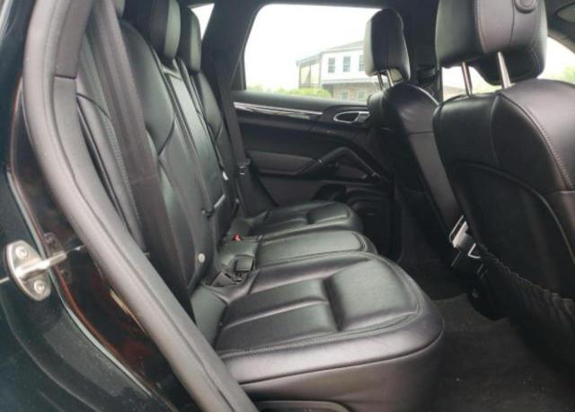 Photo 7 from auction – 2017 PORSCHE CAYENNE with VIN WP1AA2A20HKA80380