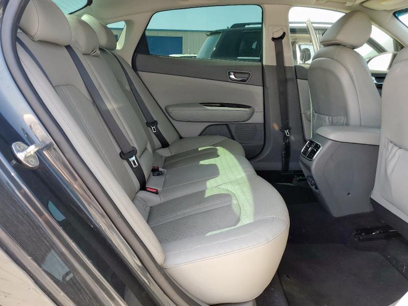Photo 10 from auction – 2016 KIA OPTIMA EX with VIN 5XXGU4L30GG118039