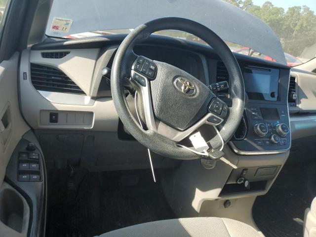 Photo 8 from auction – 2016 TOYOTA SIENNA with VIN 5TDZK3DC4GS725843